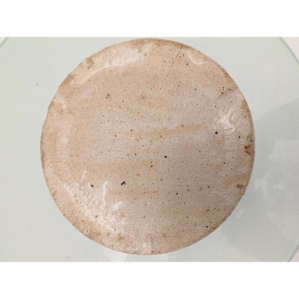 Antique Stoneware Concave Beige Crock 4 3/8" H - Picture 4 of 6